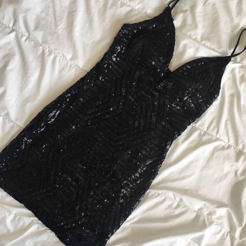 Black Sequin Windsor Mini Formal Dress